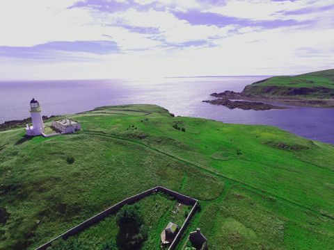 Little Ross Island - Galbraith - faro e cottage del custode