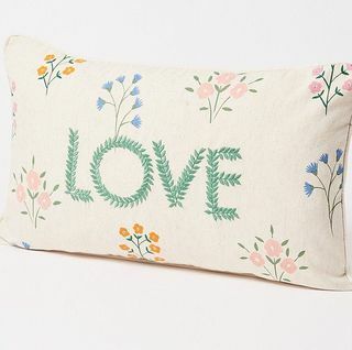 Cuscino stampato verde ricamato Love