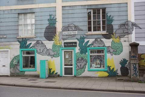 Affordable Art Fair - murale di conigli