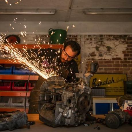 guida di dominic chinea per trasformare il tuo garage in un'officina