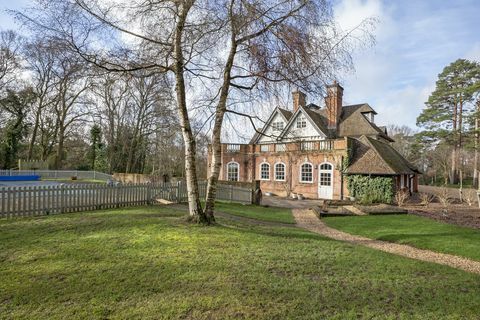 casa di campagna una volta sede di Fleetwood Mac in vendita nell'Hampshire