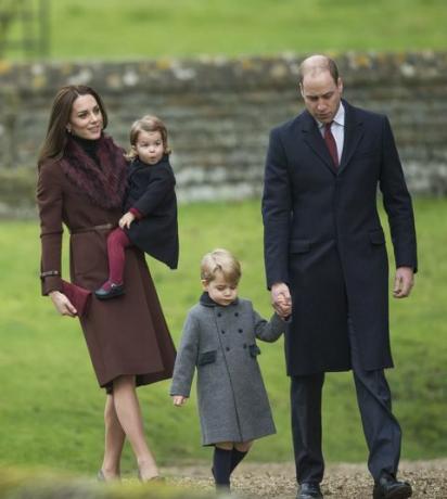 Il principe William, Kate Middleton, il principe George e la principessa Charlotte frequentano la Chiesa il giorno di Natale