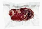 Non devi MAI scongelare la carne nel microonde, dice l'esperto