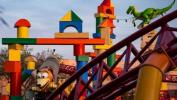 Queste foto mostrano come è la Toy Story Land della Disney