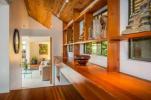 Questa incredibile casa sull'albero hawaiana è una terra da sogno nella vita reale