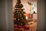 Come evitare le decorazioni natalizie che si scontrano con gli interni
