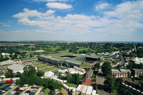 Regno Unito, Londra, Wimbledon Tennis Club, vista attraverso i campi in estate