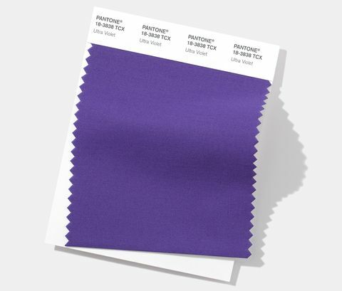 Pantone ha annunciato Ultra Violet come colore dell'anno per il 2018