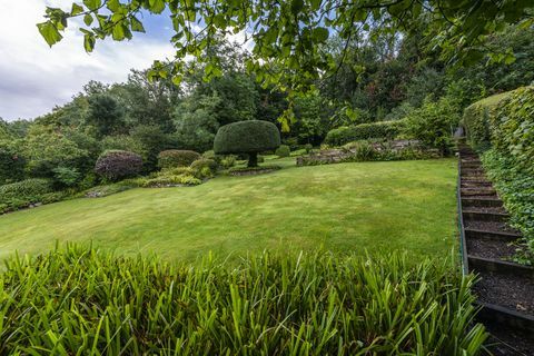 Cottage dal tetto di paglia del XVIII secolo in vendita nel dorset