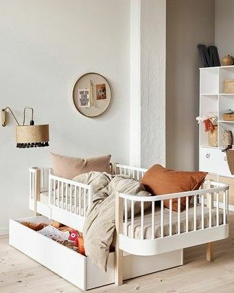 Letto da giorno per bambini originale in legno contemporaneo