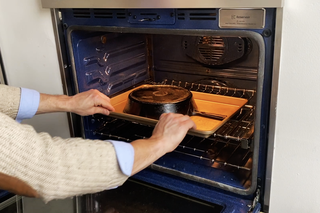 mettere la padella in forno