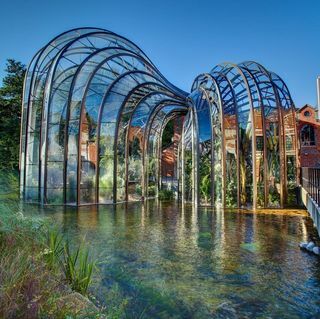 Il Bombay Sapphire Distillery Discovery Tour con Gin Cocktail for Two