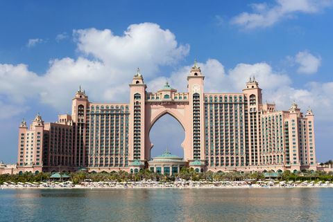 L'Atlantis Hotel si trova a Palm Jumeirah a Dubai, negli Emirati Arabi Uniti