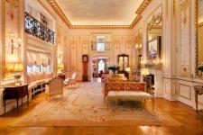 Guarda All'interno dell'attico ispirato a Versailles da 38 milioni di dollari di Joan Rivers