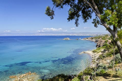 Acque turchesi alla spiaggia di Afrodite, Latchi, Cipro