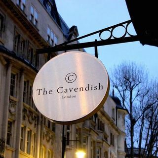 Tè pomeridiano senza fondo con prosecco per due al Mayfair Lounge & Grill al The Cavendish di Londra