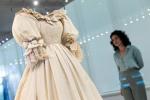 Guarda l'abito da sposa della principessa Diana in mostra a Kensington Palace