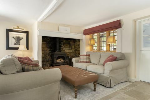 cottage Cotswold ristrutturato in vendita