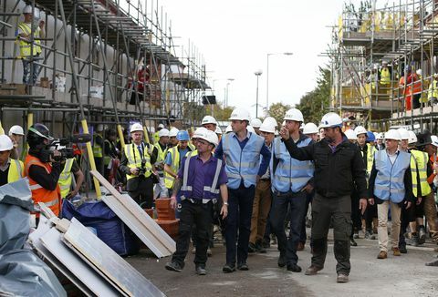 Il duca di Cambridge e il principe Harry visitano il team SOS della BBC per The Big Build: Veteran's Special