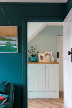sereno corridoio verde e amorevole soggiorno verde, ﻿yescolours