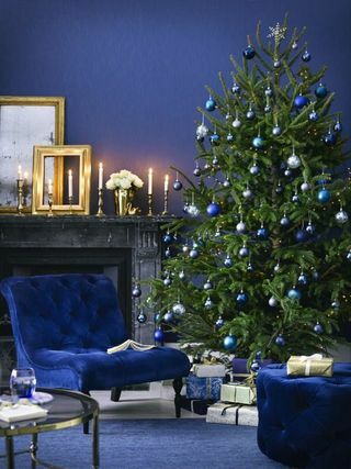 sofa.com Poltrona Claude in blu di Prussia