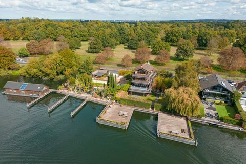 chalet svizzero in vendita, hampton court, surrey