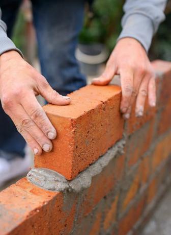 Tutto è costruito un mattone alla volta