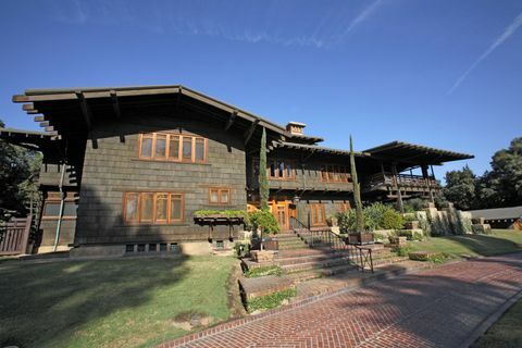 Pasadena, Gamble House, Greene & Greene Craftsman House, California