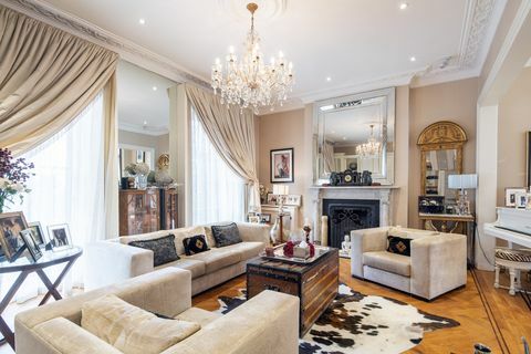 la casa di famiglia londinese da 1195 milioni di sterline di lesley clarke, co fondatore ceo di nicky clarke in tutto il mondo, è in vendita