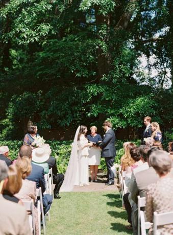 un matrimonio a casa ospitato da sempre più matrimoni ed eventi