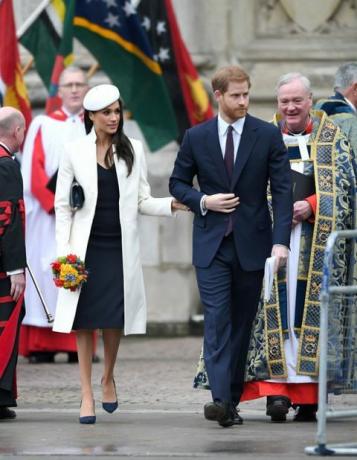 servizio giorno del commonwealth del cappotto bianco meghan markle