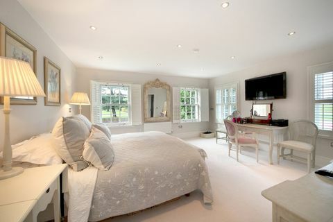 New Mile Corner - Ascot - camera da letto - Knight Frank