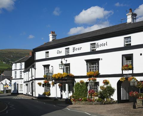 The Bear Hotel, Crickhowell. Brecon Beacons National Park, Powys, Galles.
