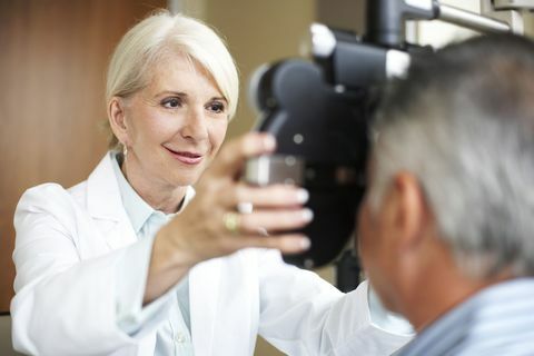 optometrista di posti di lavoro più remunerativi e meno stressanti