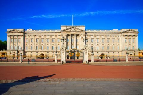 vista frontale su buckingham palace