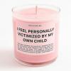 Puoi comprare una candela per le persone che si sentono "vittima personale" dei loro figli