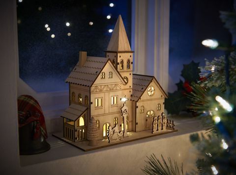 Wilko Nordic Country Ornament Chiesa illuminata in legno a batteria