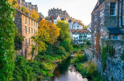 Edimburgo - architettura intorno all'acqua di Leith