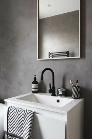 Rinnovo bagno piccolo - ridimensionato. Wimbledon, Londra