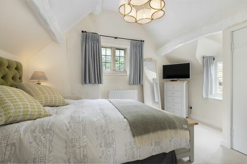 cottage Cotswold ristrutturato in vendita