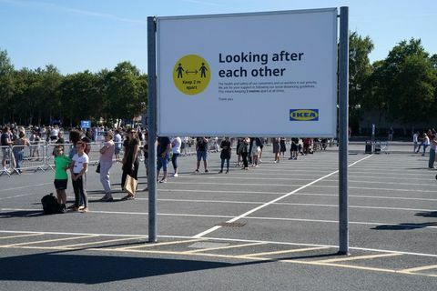 IKEA riapre i negozi in Inghilterra e Irlanda del Nord mentre il blocco del coronavirus si attenua