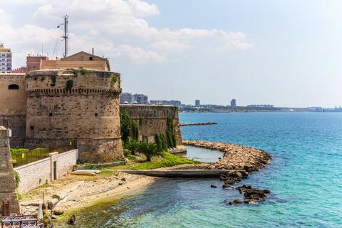 italia puglia taranto castello aragonese