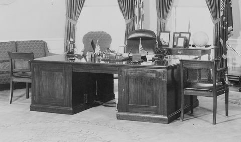 la scrivania Theodore Roosevelt nell'ufficio ovale della Casa Bianca
