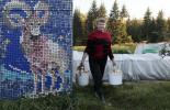 Questa donna russa ha aggiornato la sua casa... Con 30.000 tappi di bottiglia