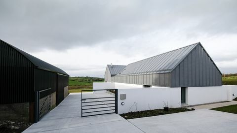 House Lessans, una casa squisitamente semplice nella contea di Down progettata da McGonigle McGrath, è stata nominata RIBA House of the Year 2019